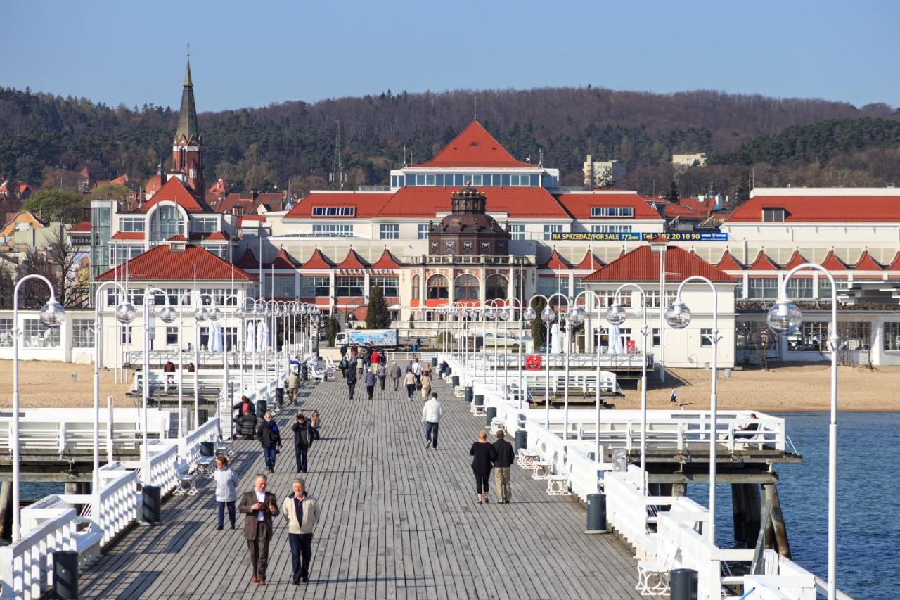 Sunny Sleeps 4 By The Beach With Garden Patio - Gdansk Przymorze Apartment ภายนอก รูปภาพ