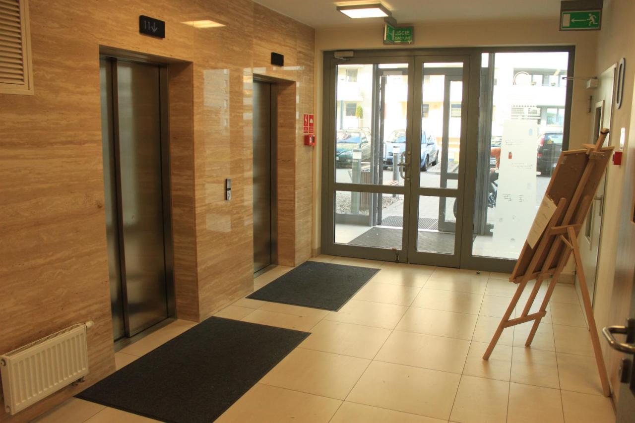 Sunny Sleeps 4 By The Beach With Garden Patio - Gdansk Przymorze Apartment ภายนอก รูปภาพ