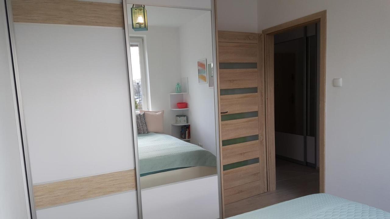 Sunny Sleeps 4 By The Beach With Garden Patio - Gdansk Przymorze Apartment ภายนอก รูปภาพ