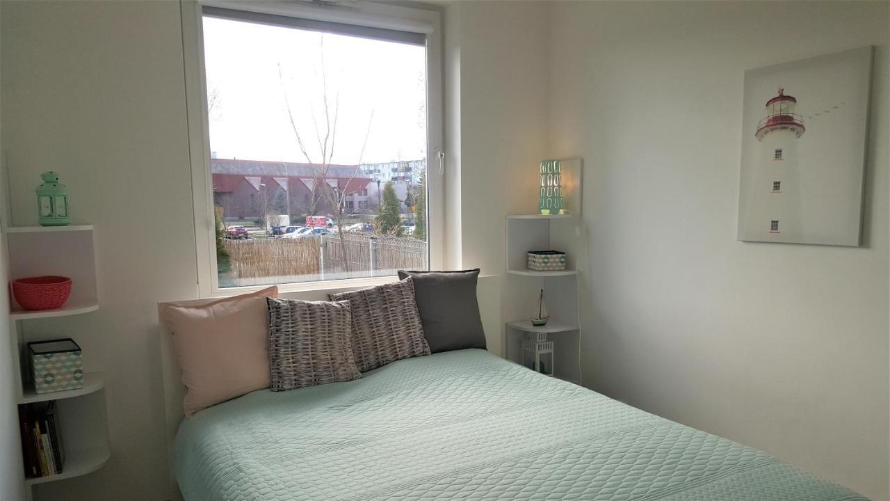 Sunny Sleeps 4 By The Beach With Garden Patio - Gdansk Przymorze Apartment ภายนอก รูปภาพ